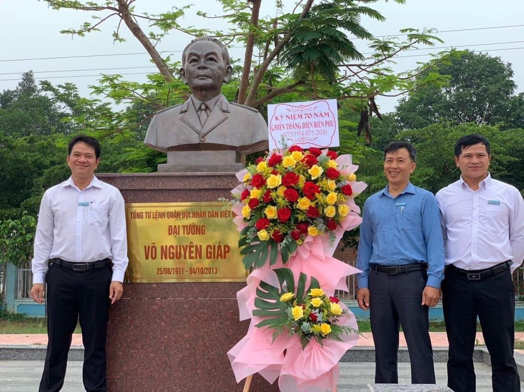 Trường THPT Võ Nguyên  Giáp –xã Ea Ô tổ chức hoạt động kỷ niệm70 năm chiến thắng Điện Biên Phủ ( 07/05/1954 – 07/05/2024)